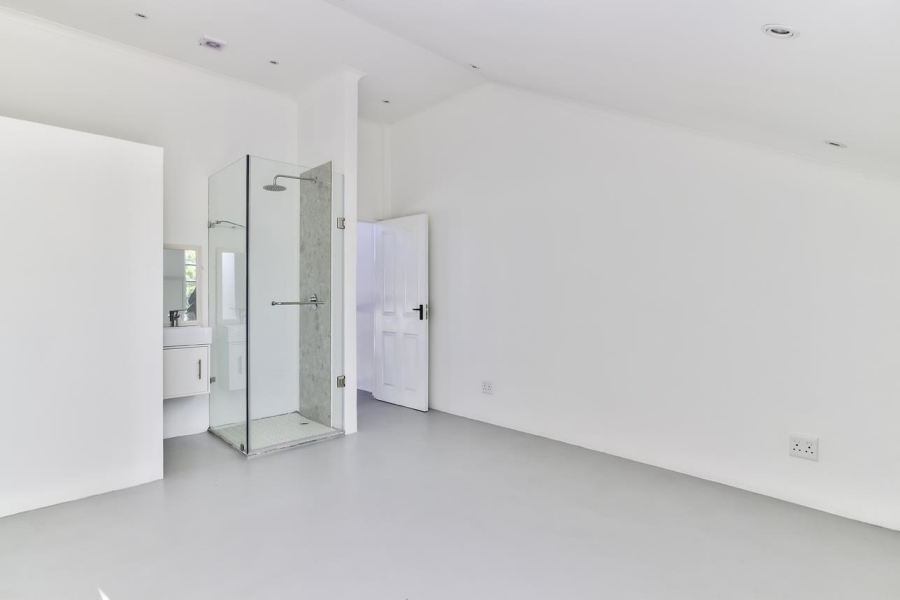 4 Bedroom Property for Sale in Gardens Western Cape